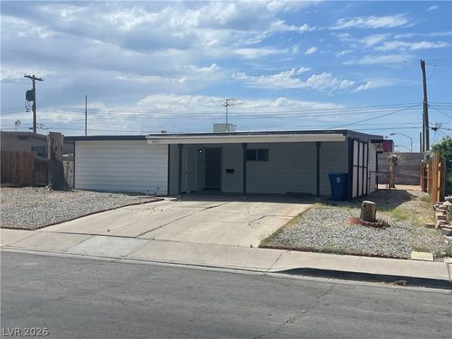 5055 Blanton Dr, Las Vegas, NV, 89122-6605 | Card Image