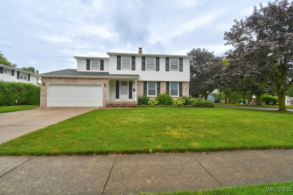 Dorset Dr, Depew, NY 14043