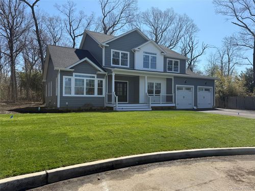 4 Lotto Court, Brookhaven, NY, 11755 | Card Image