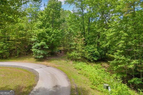 5 Edgewater Trl S, Toccoa, GA, 30577-2569 | Card Image