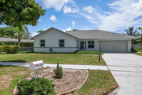 1318 Nw 2nd Cir, Boca Raton, FL, 33432-1421 | Card Image