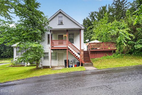 86 Mann Ave, Troy, NY, 12180-5605 | Card Image
