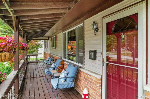 22410 Power Rd, Farmington, MI, 48336-4041 | Card Image