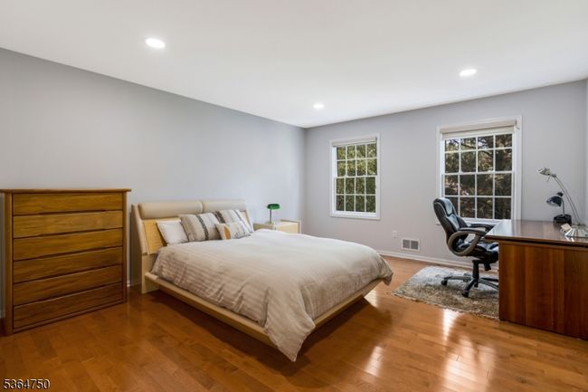 33 Briarwood Dr E, House other with 4 bedrooms, 3 bathrooms and null parking in Warren NJ | Image 28