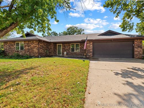 1906 Windstone Dr, Bartlesville, OK, 74006-6815 | Card Image