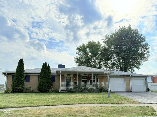 756 Maple Ln, Brownsburg, IN, 46112-1730 | Card Image