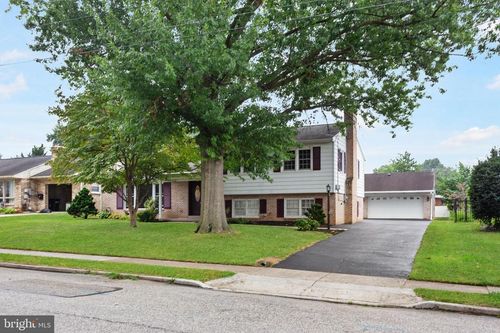 207 Mckinley Ave, HANOVER, PA, 17331-1838 | Card Image