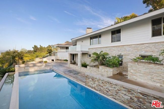 2 Pine Tree Ln, House other with 7 bedrooms, 8 bathrooms and 9 parking in Rolling Hills CA | Image 15