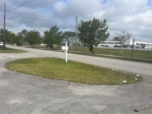 9260 Sw 164th St, Palmetto Bay, FL, 33157-3455 | Card Image