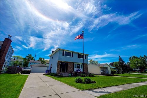 5079 Chapman Pkwy, Hamburg, NY, 14075-5514 | Card Image