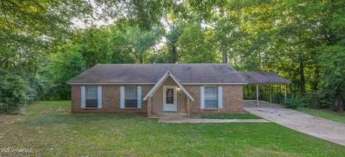 126 Pine Cv, Jackson, MS, 39212-3535 | Card Image