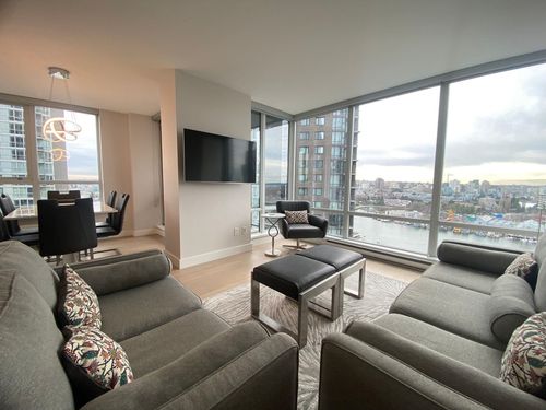 1438 Richards St, Vancouver, BC, V6Z3B8 | Card Image