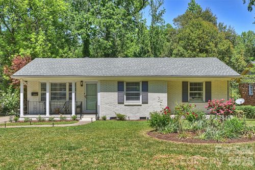 3915 Winfield Dr, Charlotte, NC, 28205-6428 | Card Image
