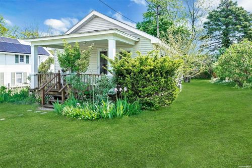 1170 3rd St, New Suffolk, NY, 11956 | Card Image