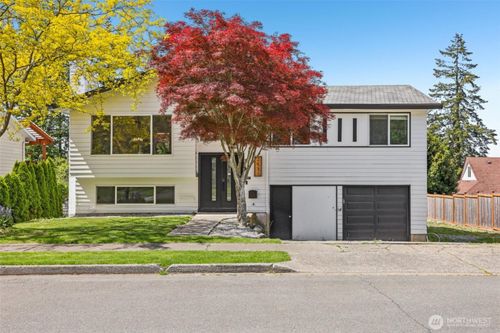 2531 Smithers Avenue S, Renton, WA, 98055 | Card Image