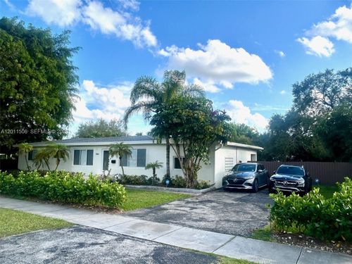 7800 Sw 96th St, Miami, FL, 33156-7511 | Card Image