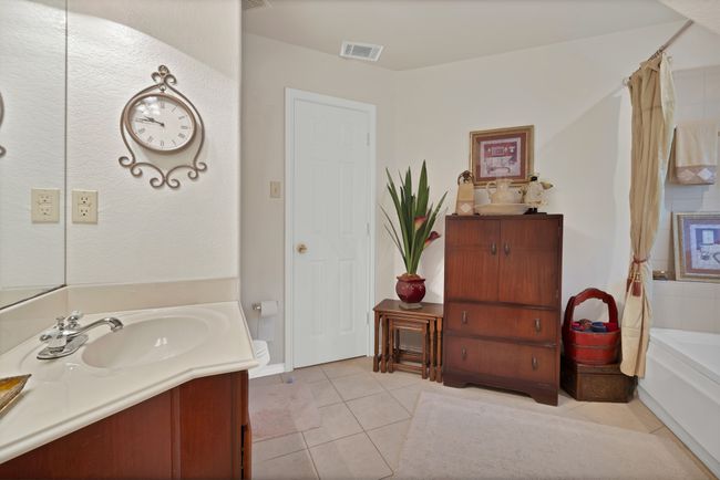 123 Native Cir, House other with 4 bedrooms, 4 bathrooms and null parking in Lancaster TX | Image 23