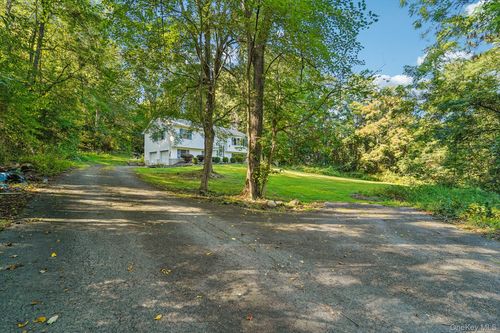 64 Palamino Pl, New Windsor, NY, 12553-8600 | Card Image