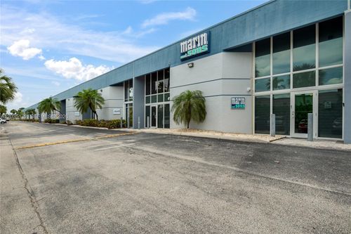 b21-16155 Sw 117th Ave, Miami, FL, 33177-1617 | Card Image