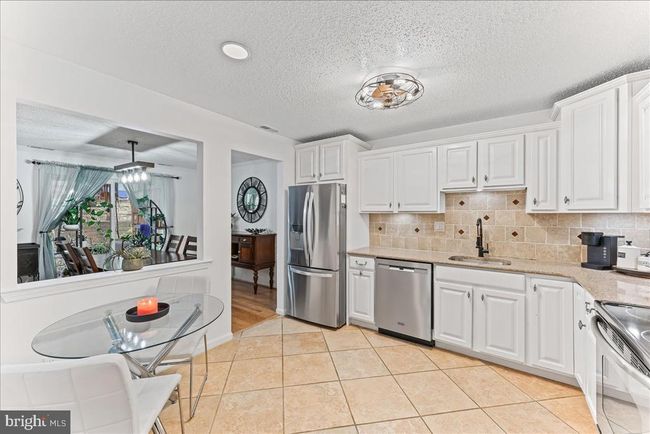 28 Hopkinson Ct, Condo with 2 bedrooms, 2 bathrooms and null parking in CHESTERBROOK PA | Image 13