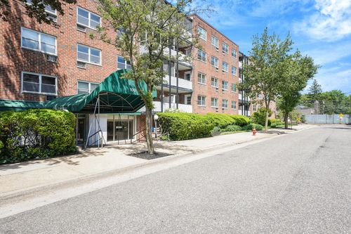 apt-28c-100 Lincoln Ave, Mineola, NY, 11501-2809 | Card Image