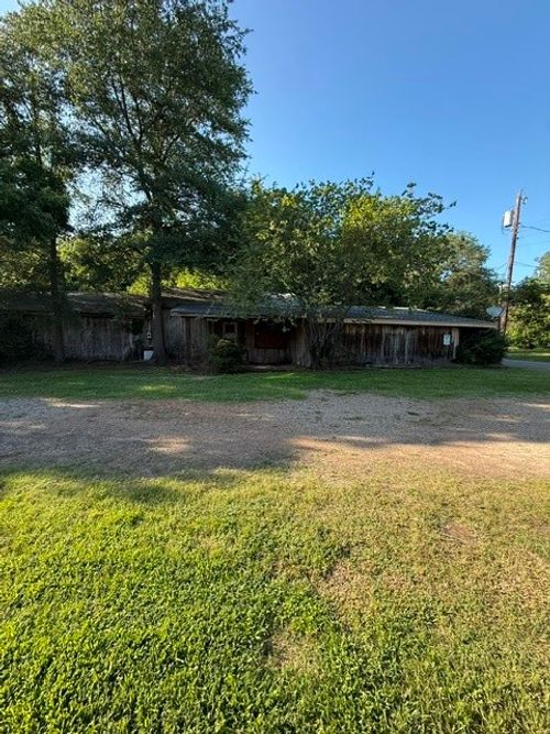 325 25th St Ne, Paris, TX, 75460-4810 | Card Image