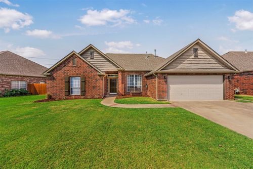 7518 N 134th East Place, Owasso, OK, 74055 | Card Image