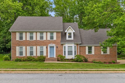 3604 Gentry Station Dr, Signal Mountain, TN, 37377-1500 | Card Image