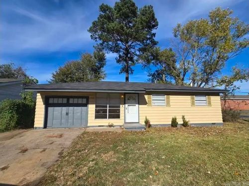 717 Annelle St, North Little Rock, AR, 72117-3800 | Card Image