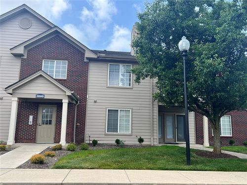 apt-103-2000 Waterstone Blvd, Miamisburg, OH, 45342-0524 | Card Image