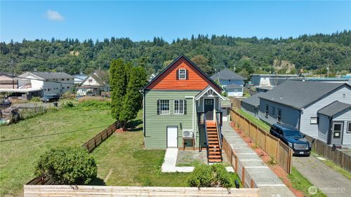 2415 Pacific Ave, Hoquiam, WA, 98550-4026 | Card Image