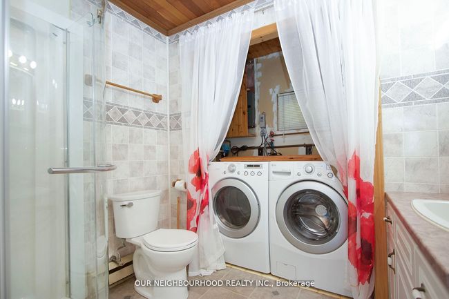 21 2 Nd St, House other with 1 bedrooms, 1 bathrooms and 4 parking in Dunsford ON | Image 14