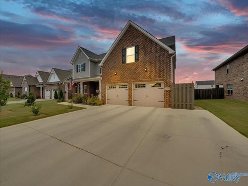 24559 Beacon Cir, Athens, AL, 35613-1214 | Card Image