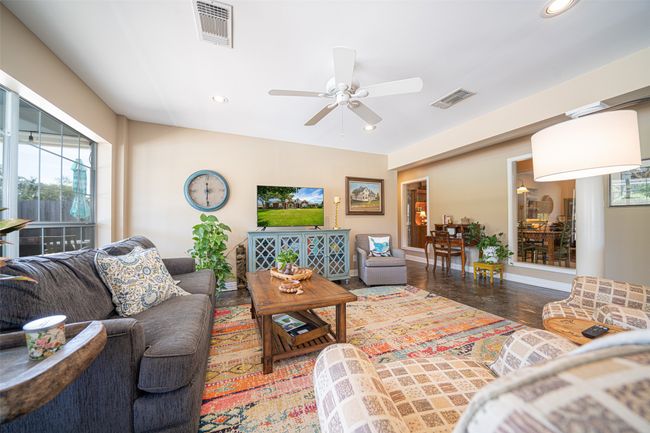 1022 High Meadow Dr, House other with 5 bedrooms, 3 bathrooms and null parking in Mount Vernon TX | Image 23