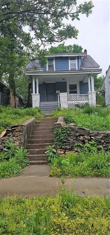 Benton Ave, Kansas City, MO 64128