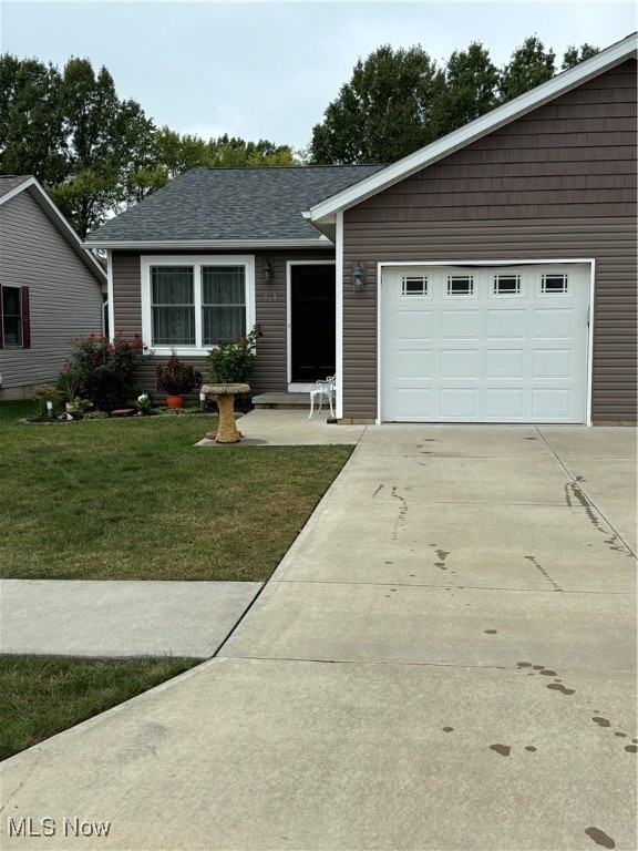 Spruce St, Barberton, OH 44203