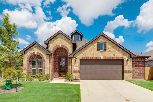 913 Foxglove Dr, Little Elm, TX, 75068-8464 | Card Image
