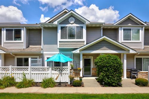 unit-29103-8601 Westown Pkwy, West Des Moines, IA, 50266-1678 | Card Image