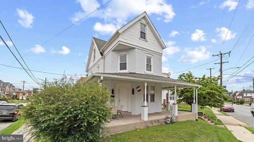 203 S Springfield Rd, Clifton Hts, PA, 19018-2368 | Card Image