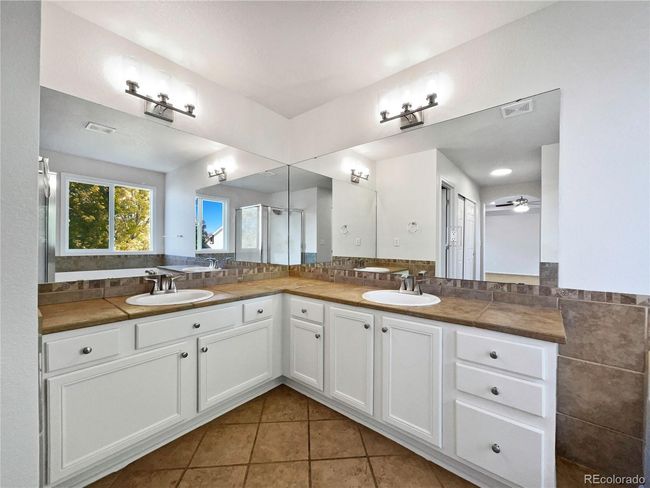 545 Short Dr, House other with 5 bedrooms, 4 bathrooms and 3 parking in Dacono CO | Image 34