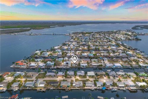 2742 Bruce St, MATLACHA, FL, 33993-9745 | Card Image