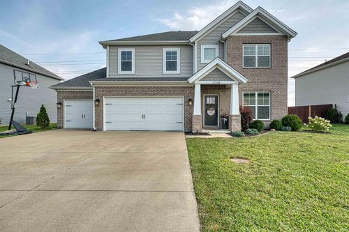 4768 White Chapel Dr, Newburgh, IN, 47630-7511 | Card Image