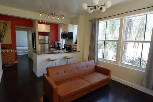 200-1320 Drexel Ave, Miami Beach, FL, 33139-8136 | Card Image