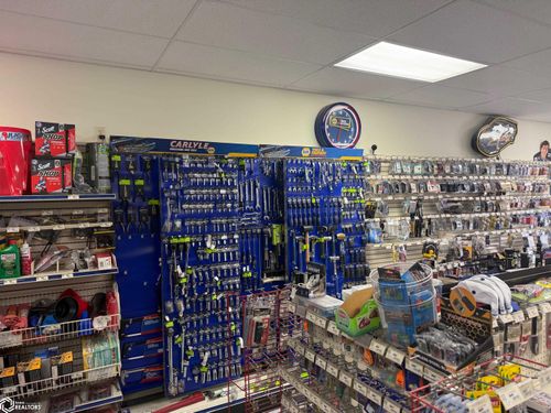 322 2nd St, Gladbrook, IA, 50635-7717 | Card Image