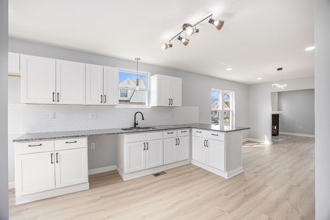 17176 Birwood St, House other with 4 bedrooms, 2 bathrooms and null parking in Detroit MI | Image 11