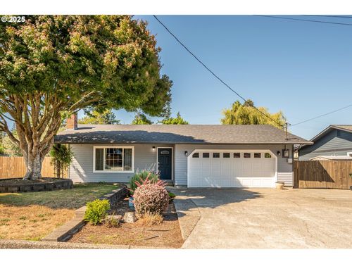 2292 Clark St, North Bend, OR, 97459-1317 | Card Image