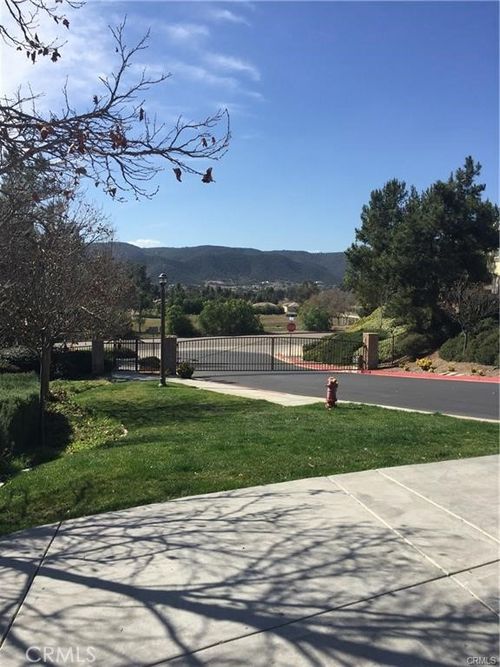 41719 Timberwood Ave, Murrieta, CA, 92562-7648 | Card Image