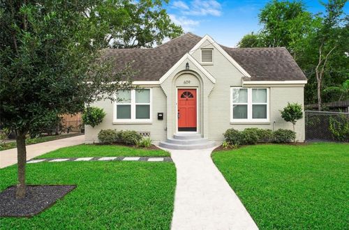 609 Reid St, Houston, TX, 77022-5946 | Card Image