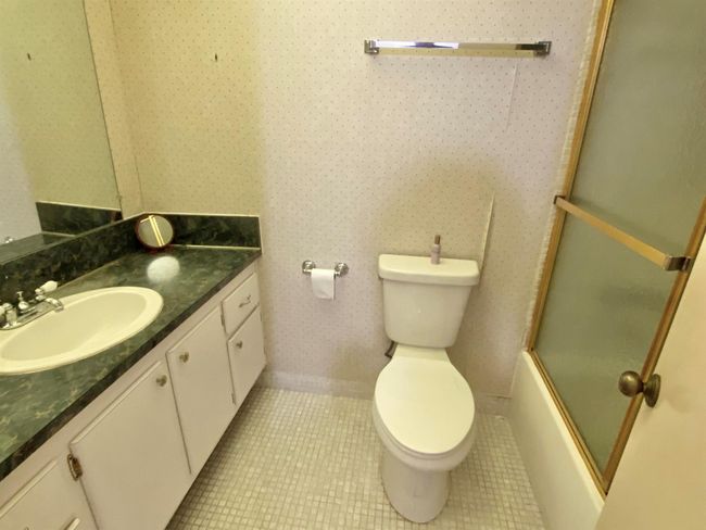 UNIT-211 - 7 Greenway Vlg N, Condo with 2 bedrooms, 2 bathrooms and null parking in Royal Palm Beach FL | Image 10