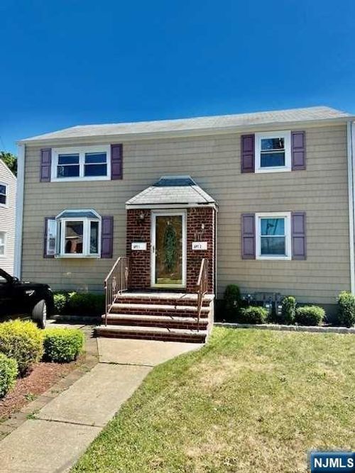 3 Macarthur Ave, Hasbrouck Heights, NJ, 07604-1514 | Card Image